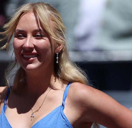 Camila Giorgi vs Anastasia Potapova: WTA Eastbourne Match Prediction – June 27, 2023