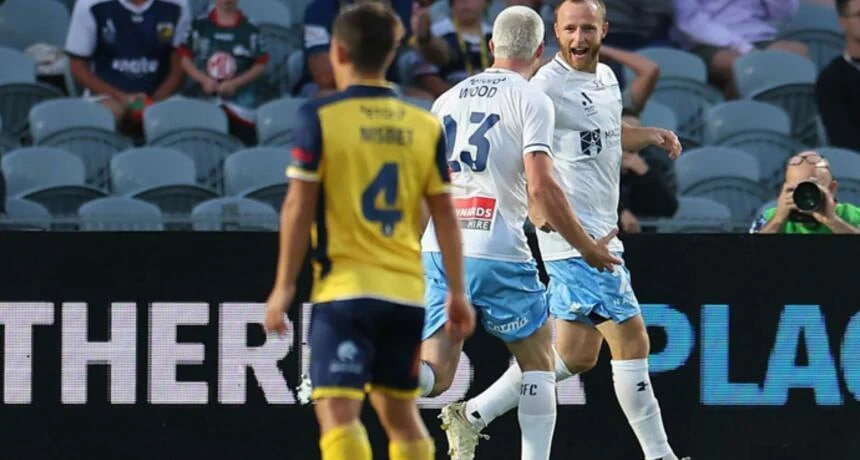 Sydney vs Adelaide United