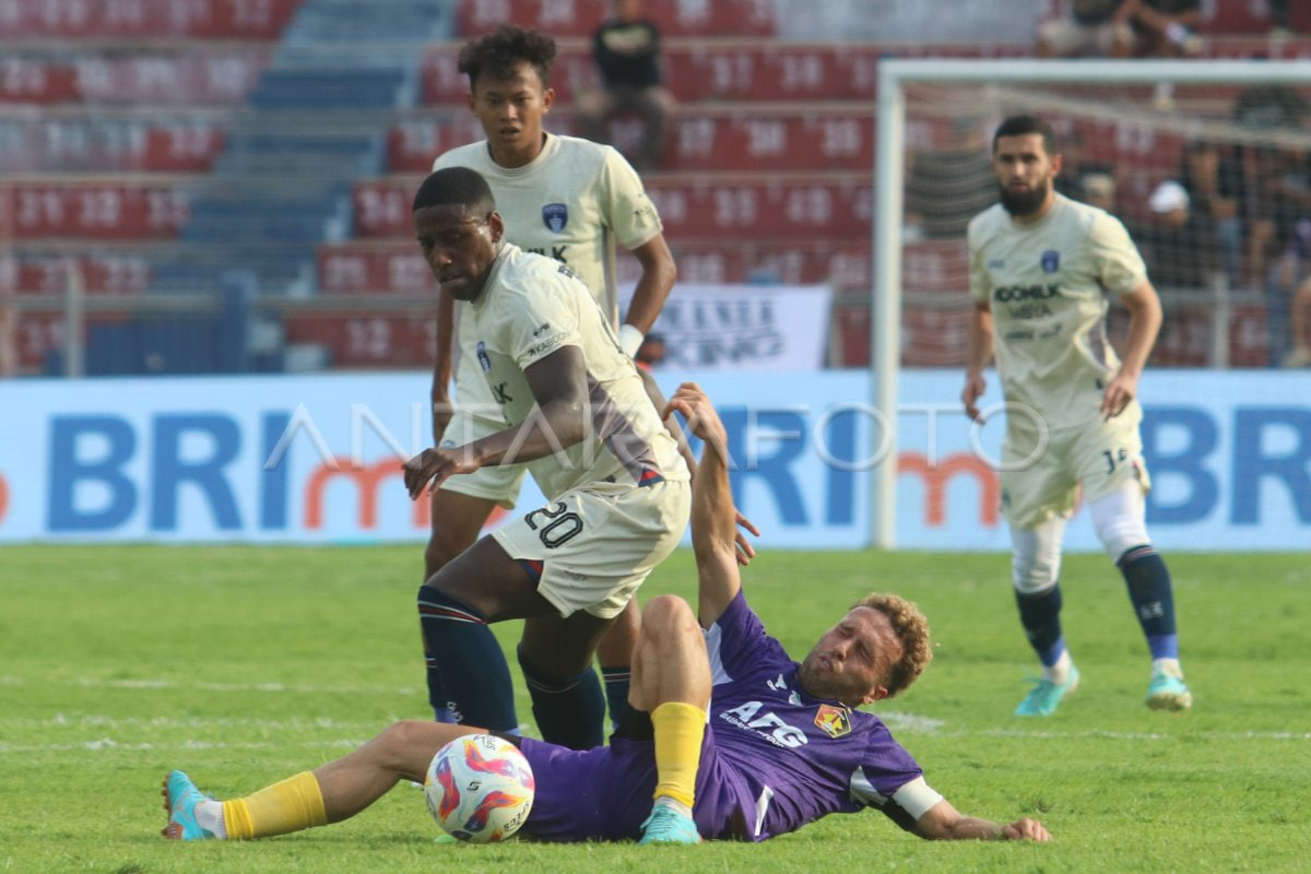 Persita Tangerang - Persik Kediri
