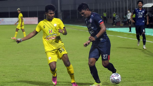 Arema FC vs PS Barito Putera